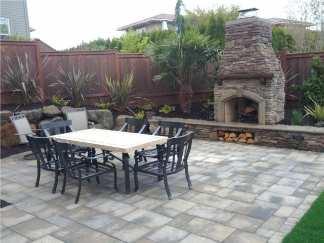 Outdoor Fireplace and Patio in Vancouver WA
